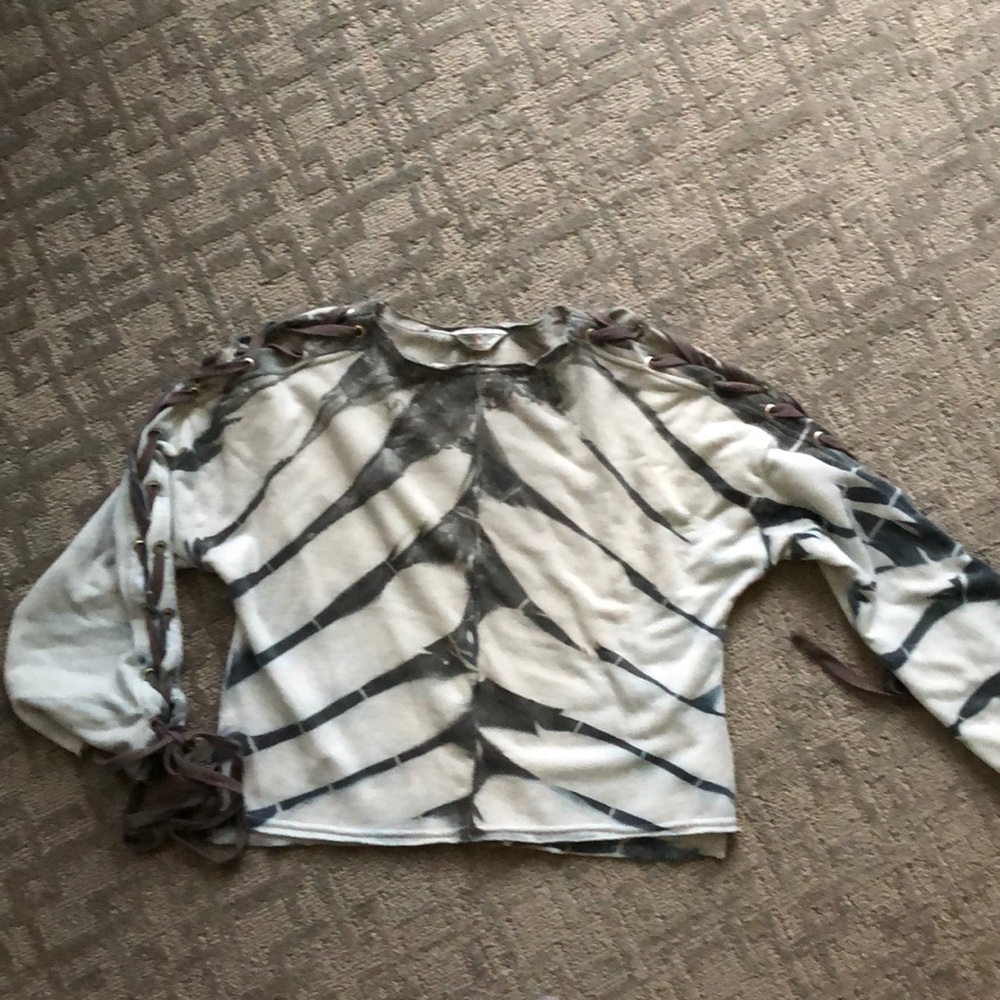 Sweater - Picture 3 of 5